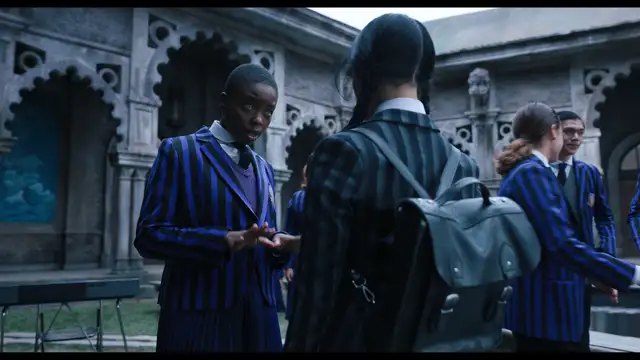 Mercoledì S01 E02 Un triste isolamento