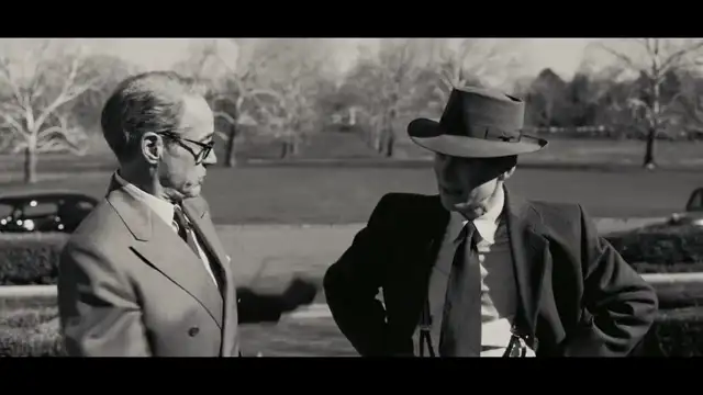 Oppenheimer - قصة روبرت أوبنهايمر في تطوير القنبلة الذرية