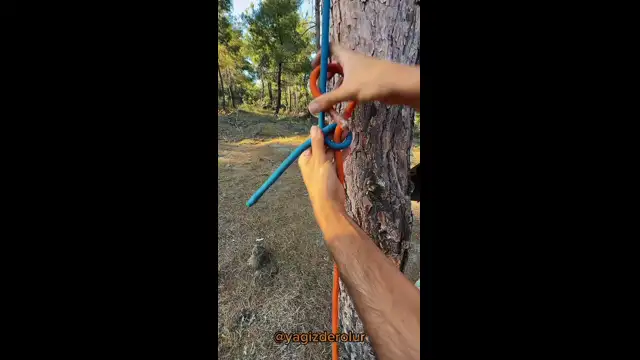 1.9K views · 31K reactions | Tr / Eng ⬇️ Eğer iki ipi birbirine bağlamanız gerekiyorsa tercih edebileceğiniz düğümlerden birisi Sancak bağıdır . Alternatif olarak kullanabi...