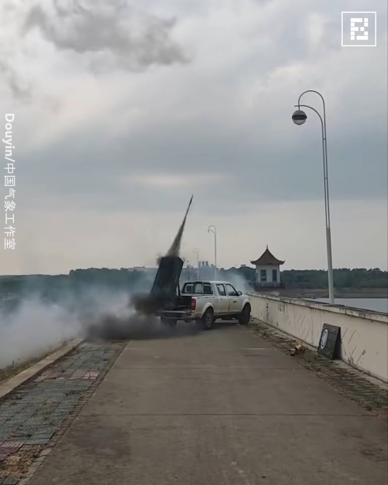 Firing Rockets In The Sky For Rain! إطلاق صواريخ في السماء لأجل المطر